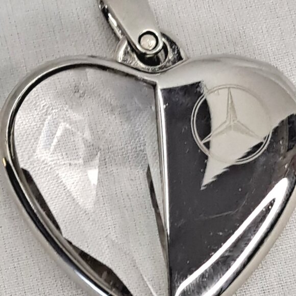 VINTAGE RARE MERCEDES BENZ LOVE ~ HEART KEY CHAIN PENDANT ~ STATEMENT BENZ BLING - Picture 4 of 10
